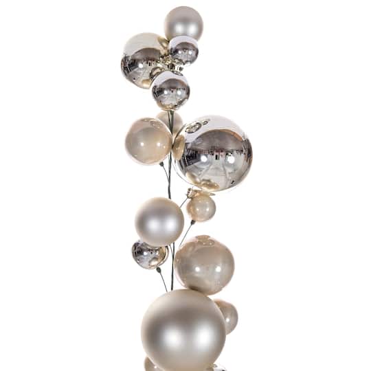 Vickerman 6ft. Ball Branch Garland